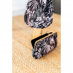 Moomin Vinssi Long Strap Purse Ruby